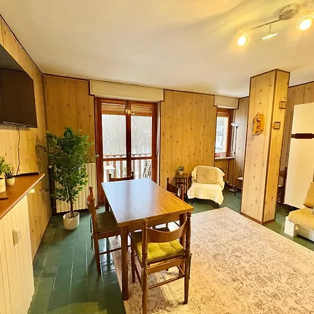 Accogliente A Due Minuti Dal Centro Apartment